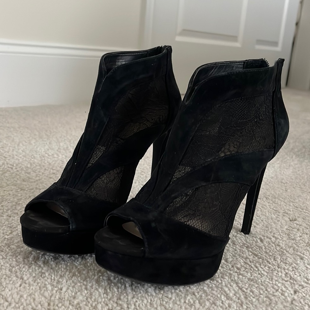 Peep Toe Lace booties